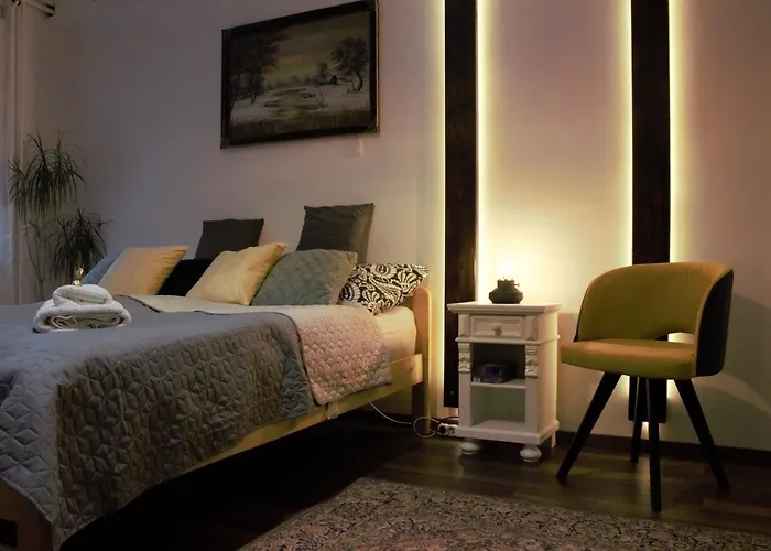 Apartament Kishaz *