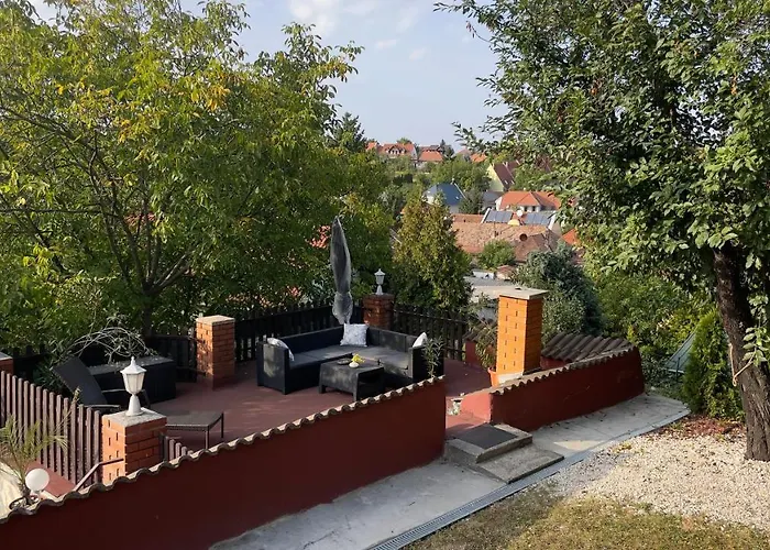 Apartament Kishaz *