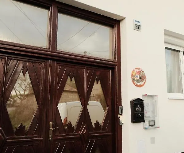 Kishaz Apartament Eger