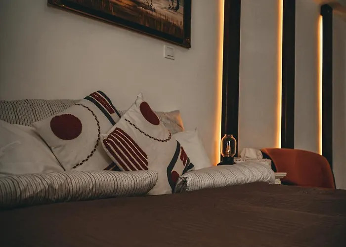Apartament Kishaz *